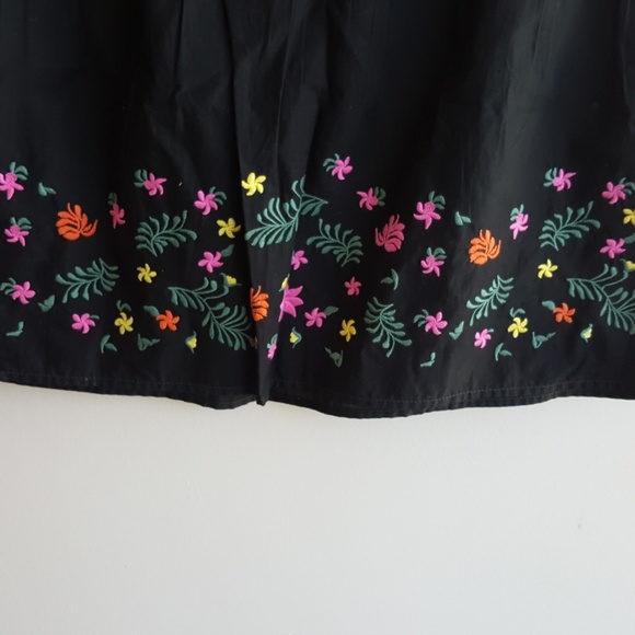 Loft Black A-line Floral Skirt - Picture 2 of 3